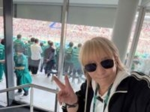 「大分のジョイフルではないですかっ！」〝ファミレス降臨〟小室哲哉にネット騒然「神々し過ぎて...」「伝説また一つ増えたな」