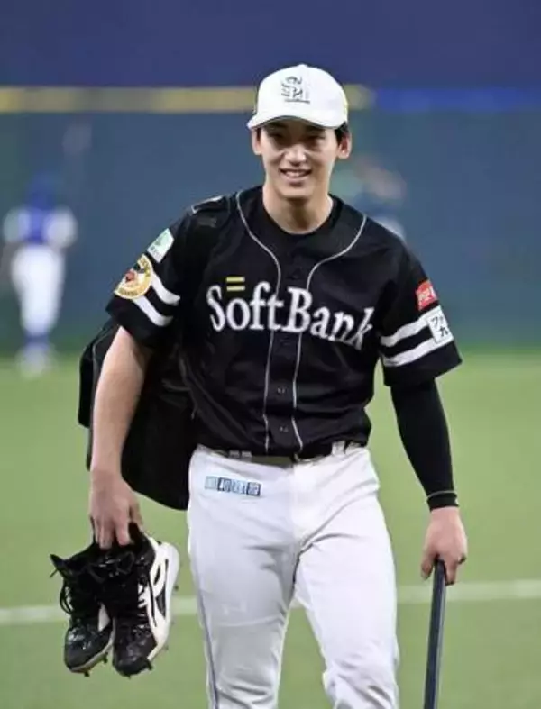 「このまま移動します」ソフトバンク前田悠伍がビールかけに不参加だった理由