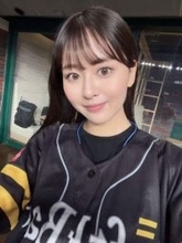 「今は亡き父が…」〝お宝公開〟野球好きグラドル下村明香「今や勝利の女神様」「ホークス愛、伝わりました」