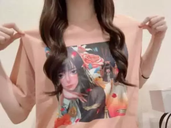 〝素顔非公開〟女子高生歌手tuki.武道館公演で〝承認欲求爆発ショット〟「確かに実在したんだ」「破壊力半端なかった」「歴史ある瞬間に立ち会えた」