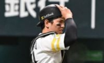 ソフトバンク栗原陵矢、1796日ぶり対外試合マスクも失策マーク　捕手再挑戦中