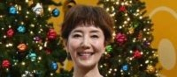 「存在感がすごい」〝別人級〟銀髪姿に騒然、68歳戸田恵子のドラマショットが話題