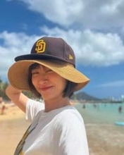 「白髪が増えた」と吐露…山口もえ〝48歳の近影〟が話題「誰がそんな苦労をかけているんだろう…小さな大人？」「歳とらんねー若返っとる？」