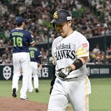 ソフトバンク、10度目優勝が懸かった最終戦で完敗…16日に持ち越し　先発アルメンタが制球難でKO　打線は奥川恭伸に沈黙