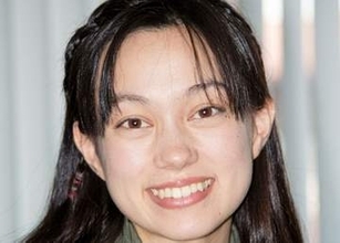 「エコエコアザラク」黒魔術の美少女役から29年…〝49歳〟佐伯日菜子の最新姿に「20歳ぐらいの写真かと」「ずっと変わらずですね」