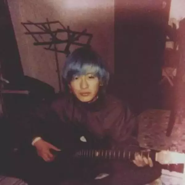 人気絶頂時の電撃解散から24年…元「19」岩瀬敬吾〝激変〟姿！黒髪で娘の入学式ショットに「素敵」「こんなパパいたらめっちゃ見ちゃう」