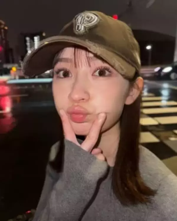 「馬の服にポニーテールに午年女で完璧な写真」23歳畑芽育〝横顔ショット〟に反響「鼻筋滑りたい」「ため息でそう」