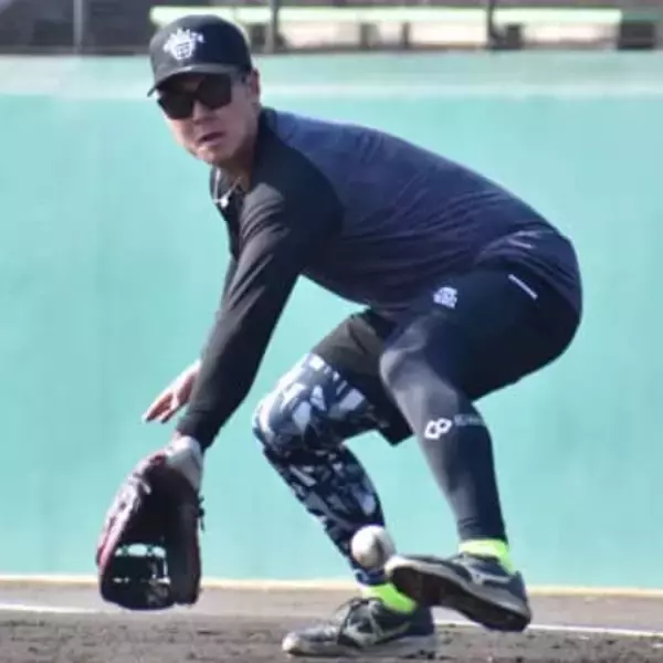 巨人・甲斐拓也が主宰する「捕手自主トレ」　捕手登録ながら捕手出場がないソフトバンク石塚綜一郎が3年連続で参加した理由は