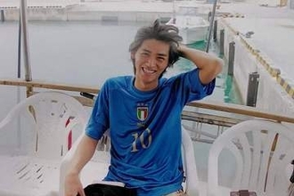 「信じられない」仮面ライダー俳優の現在姿！賀集利樹〝無精ひげ〟検査着ショット公開「うわ、うわ、うわ—」「いつまでも元気でいて」