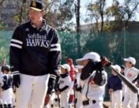 「みんなにできなくて僕にできることを考えた」　走攻守そろった身長187センチのソフトバンク育成外野手が一芸特化型へ