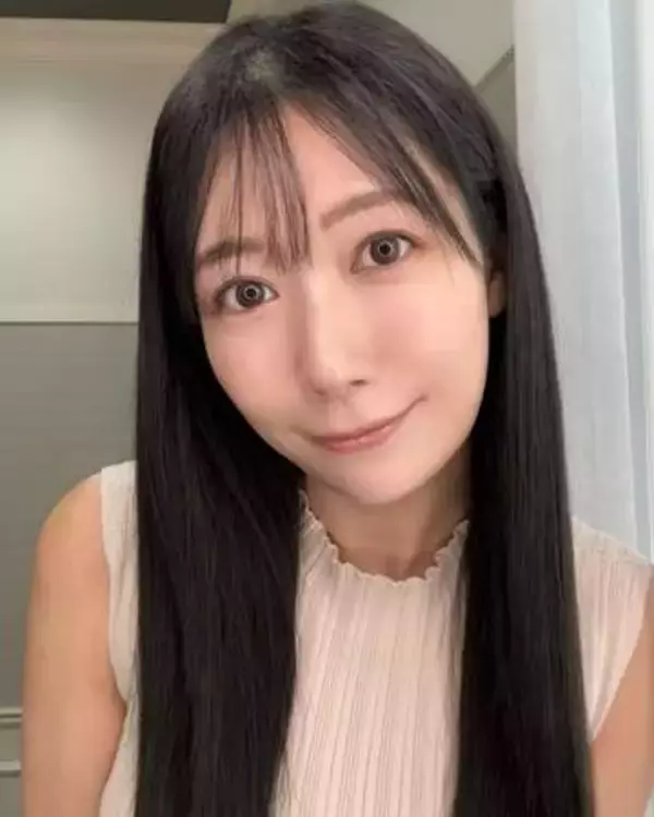 「ボリュームがある私…」気象予報士・穂川果音〝着痩せ春コーデ〟に反響「参考になる」「映えますね」「見惚れる」