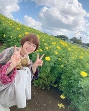 「杉咲花のお母さまなのね」歌手の母〝娘からの誕生日祝い〟2ショット公開に「娘さんと似てる」「とても驚いた」「素敵だな」と反響続々