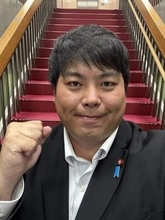 「叩かれながらも支援してるの凄い」へずまりゅう市議が熊本現地入り、被害状況を伝える姿に「やめてほしい」「フットワークの軽さ尊敬する」さまざまな声