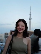 「学生時代はテニス部でした」34歳モデル、愛甲千笑美〝ポニテ＆テニスウェア〟姿に「見惚れてレシーブできるかな」「対戦するほうも集中出来ないっ！」