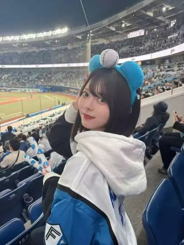 「なんやってー！」「いつもと違う」球団チアからアイドル転身…塩澤みさき〝180度違う〟濡れ髪ショットに反響「ドキッとしてしまった」