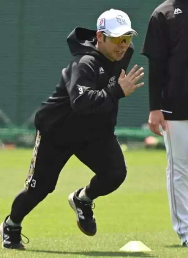 ソフトバンク近藤健介が「慶弔休暇特例」で出場選手登録抹消　代わってドラ5髙橋隆慶がプロ初昇格　上沢直之も抹消