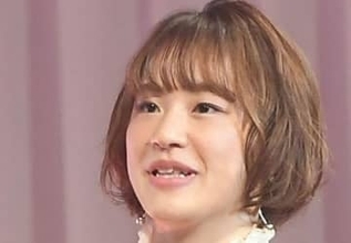 「顔の半分がおでこなのバレた!」レスリング登坂絵莉〝衝撃ショット〟に「かっこいいお母さん」「水も濡れるいい女」の声