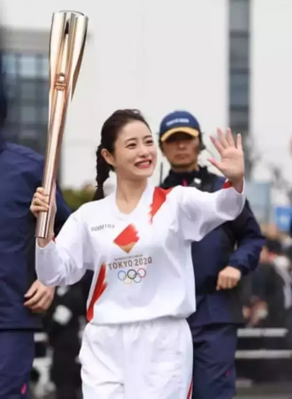 子供のお弁当に朝ごはん...今年第2子出産の石原さとみ〝私生活〟明かす最新ショットに「ママな一面が見られて幸せ」「産後もずっと美しくて尊敬」