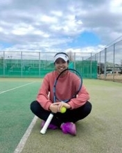 「彫刻的」女子テニス園田彩乃が強烈バックショット「プロアスリートの肉体美ここにあり!」