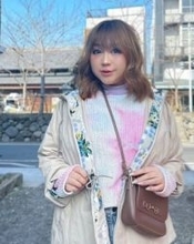 「この姿が本物?素顔??混乱する!」りんごちゃん再び〝激変〟黒髪ベリーショート姿に「脳みそバグりますわ!」「誰かわからんかったよ」