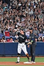ソフトバンク牧原大成がV3決勝打で歓喜のガッツポーズ　「上位、中軸だけに任せたら、強いチームにならない」昨季首位打者が7番で存在感