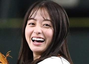 限界突破〝全力エビ反り〟橋本環奈に「想像をはるかに超えてくる」「こういうことしてくれるから好き」の声