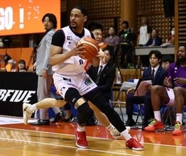 B3徳島で491得点のフォワード　アダムスがアジア枠でライジングゼファー福岡に加入【Bリーグ】
