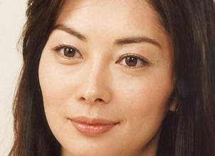 海外移住、3児の母…49歳伊東美咲〝爆笑オフ姿〟に「元気出たぞ」「磨きがかかってる」「笑顔が素敵なエルメスさん」と反響