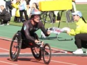 「これがスポーツだ」世界記録にあと4秒届かずも…マルセル・フグが貫禄の12度目V【大分国際車いすマラソン】