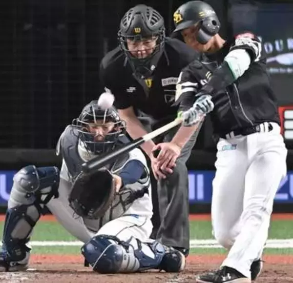 ソフトバンク、今宮健太の今季1号2ランなど一挙4得点で反撃開始　西武・隅田知一郎に猛攻やり返す