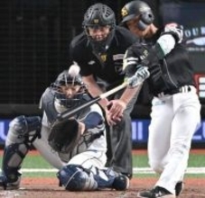 ソフトバンク、今宮健太の今季1号2ランなど一挙4得点で反撃開始　西武・隅田知一郎に猛攻やり返す