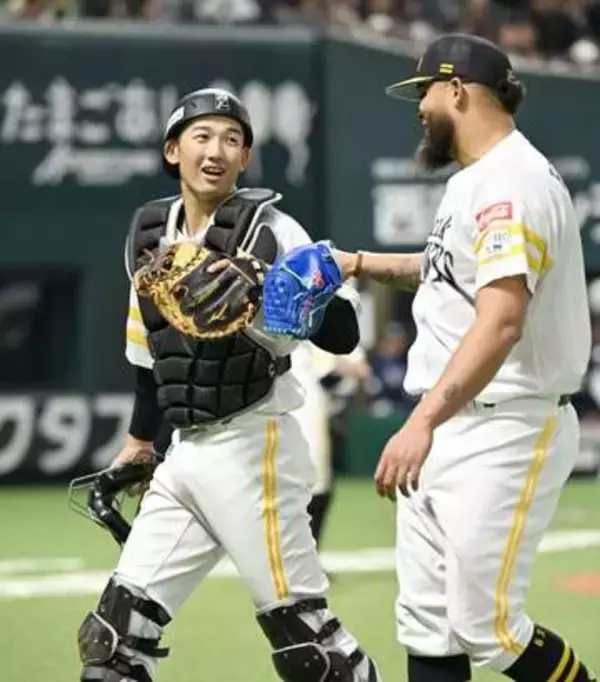 「散々でしたね。でも…」DeNA→ソフトバンクにトレード移籍で即スタメンの山本祐大　激動の1日で得たプラス材料は