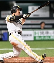 ソフトバンク近藤健介が2試合連続の17号ソロ　6月は8本目と量産体制　栗原陵矢に次ぐリーグ2位タイに浮上