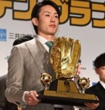 「投手の助けになろうと」　ソフトバンク周東佑京、パ外野手部門トップでGG賞獲得　2年連続2度目