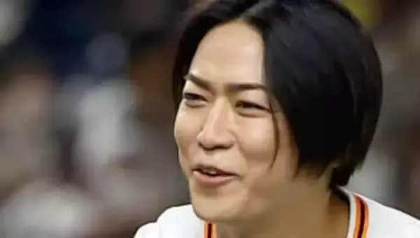 高校受験〝長身甥〟と背比べ、亀梨和也〝3世代ショット〟に反響「凄い伸びていて驚き」「マジでいい子なんやろなぁ」