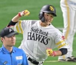 育成9位から念願の支配下へ　4年目の山本恵大　プロ初安打＆猛打賞で同期からもらった「一生の宝物」【ソフトバンク・プレーバック】