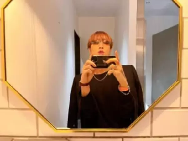 「さすが人たらし」山田洋次と意気投合!?初演技で新人賞受賞…38歳人気歌手〝年齢差56歳〟2ショットに反響「すごぉぉい!!」「師弟みたい」