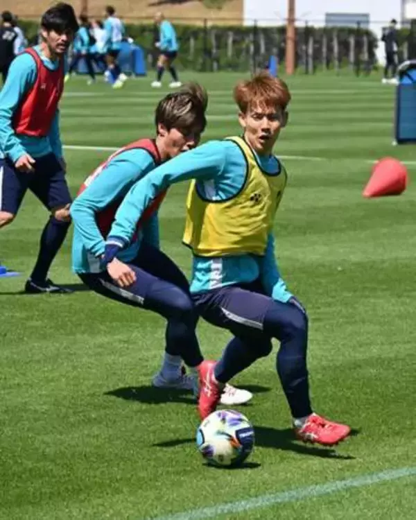 逆襲の後半戦へ「ホームで借りを返さないと」アビスパ福岡の司令塔　見木友哉が11日長崎との〝九州対決〟に闘志