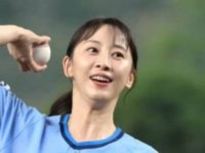 「すげーアングル」「感性すごいわ」松井玲奈〝時空ゆがむ〟自撮りオフショットに反響