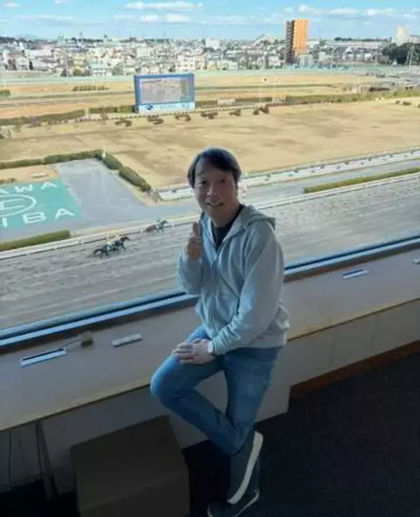 ステージ4がん宣告から2年…見栄晴〝決意の桜満開〟ショットにエール続々「元気でよかった」「ものすごい強さ」