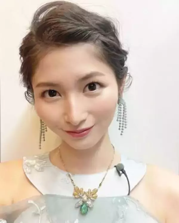 「実は…2人分で写ってます」大島璃乃〝 氣志團万博ポスター〟でまさかの…1人2役姿に「目力が半端ない」「感無量です」「りっちゃんの無駄遣い」