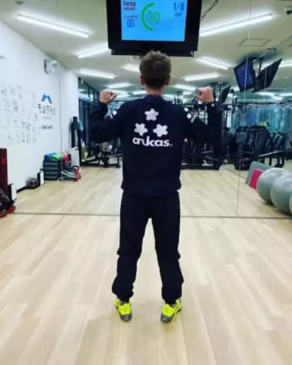 元女子日本代表〝戸籍上の性別変更＆結婚〟電撃発表！〝幸せ2ショット〟に祝福の声「和装姿かっこいい‼」「山崎円美さん本当におめでとう」