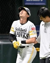 「日本ハムの初戦に合わせて」ソフトバンク小久保監督、前日死球を受け欠場の周東佑京について説明