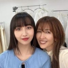 「ちょ、待てよ」木村拓哉の長女・Cocomiが工藤静香56歳の誕生日に贈った〝秘蔵ショット〟が話題「コーヒー鼻から出た」「最高におもしれー」