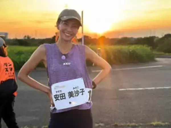 「一瞬違う人かと」〝雰囲気がらり〟安田美沙子の黒髪ショートボブ姿に「大人な感じ」「年齢重ね魅力増し増し」