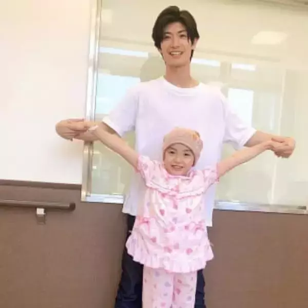 6年前に三浦春馬さんと〝親子〟役で共演…15歳になった〝元天才子役〟稲垣来泉の最新ショットに反響「ニコラモデルもやっているとは」