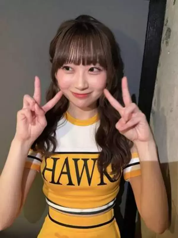 「そんなに露出していいの？」プロ野球チア卒業から1年…月奈〝すけすけ〟グラビア「おとな月奈ちゃん」「全然違う一面にドキドキ」