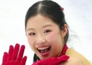 「え、双子？」フィギュア中井亜美、雰囲気ガラリ〝お姉ちゃんたちとのダンス〟姿に「キレッキレな動き。さすが」「見てるだけで笑顔になれる」と反響続々