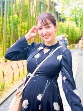 「けしからん!!!!」静岡朝日テレビ佐々木沙羅アナ〝贅沢メロン〟ショットに反響「メロメロです！」