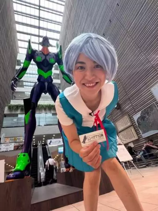 「やばい」「最高すぎです」くっきり〝全身タイツ〟鬼頭里枝アナの鰻コスプレ姿に衝撃「レポーターの鏡です」